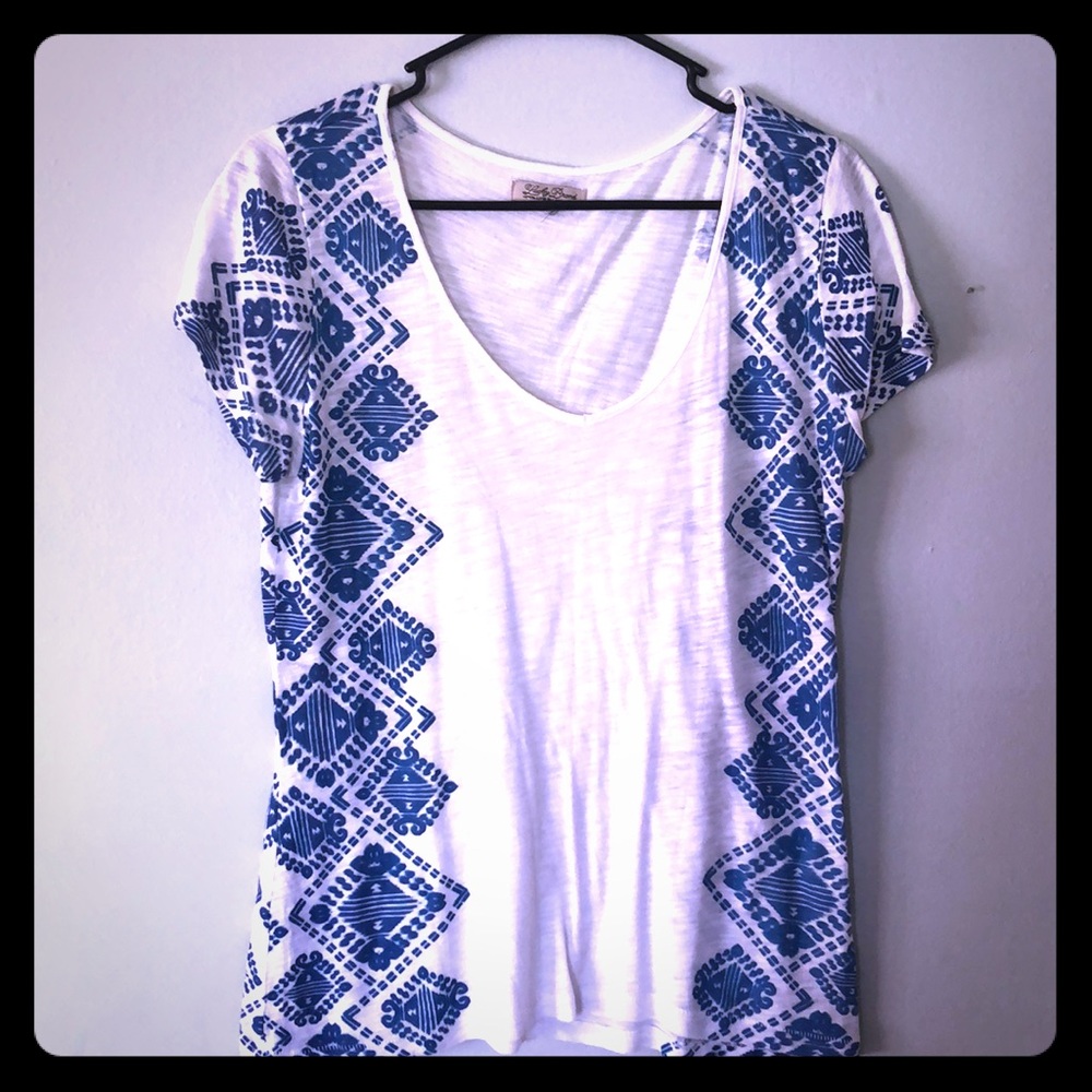 Fun and flirty Tee shirt